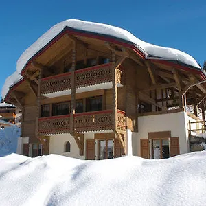  Chalet Les D'adelphine & Spa